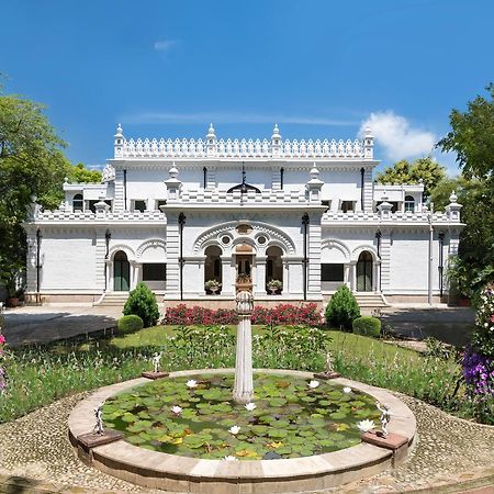 Nivah Bed & Breakfast โมราดาบัด ภายนอก รูปภาพ